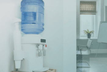 Portable chilled water dispenser used for home use